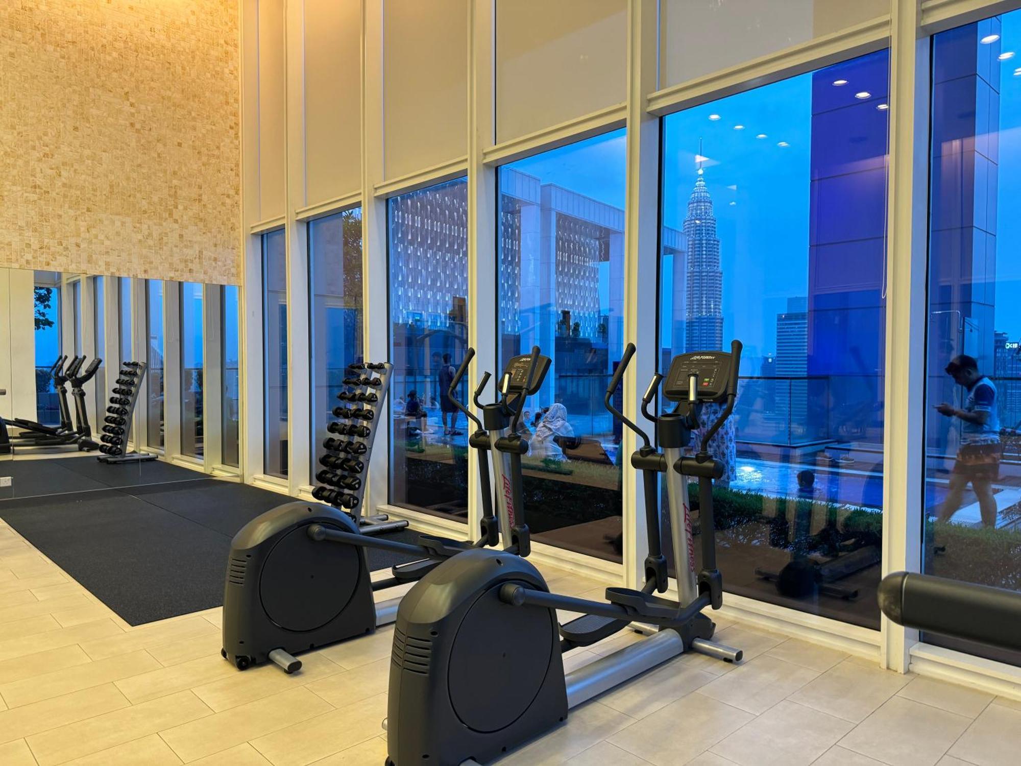 Platinum By Luxury Suites Куала Лумпур Екстериор снимка