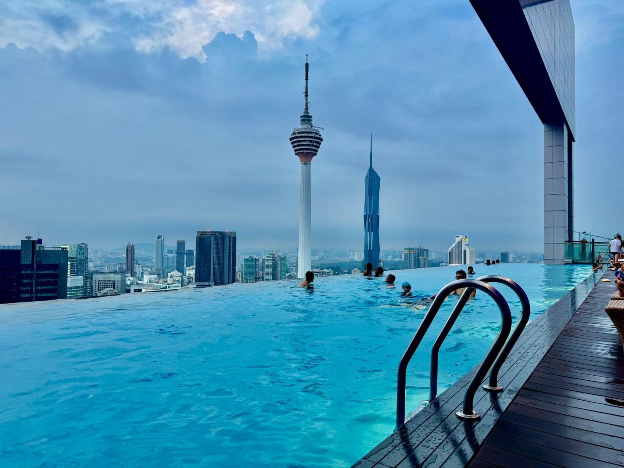 Platinum By Luxury Suites Куала Лумпур Екстериор снимка